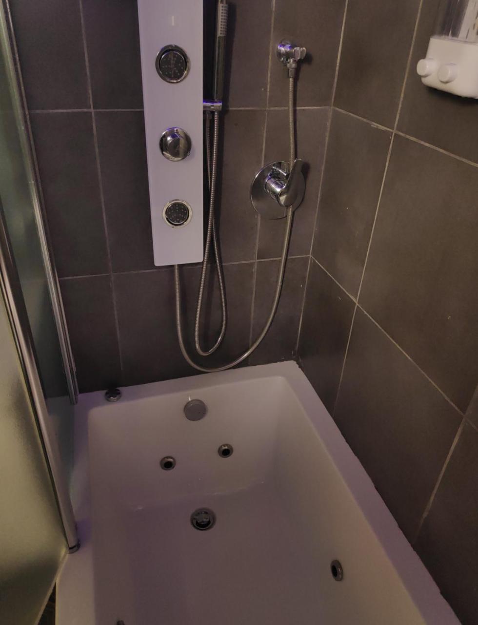 תל אביב Carmel Market Apartments מראה חיצוני תמונה